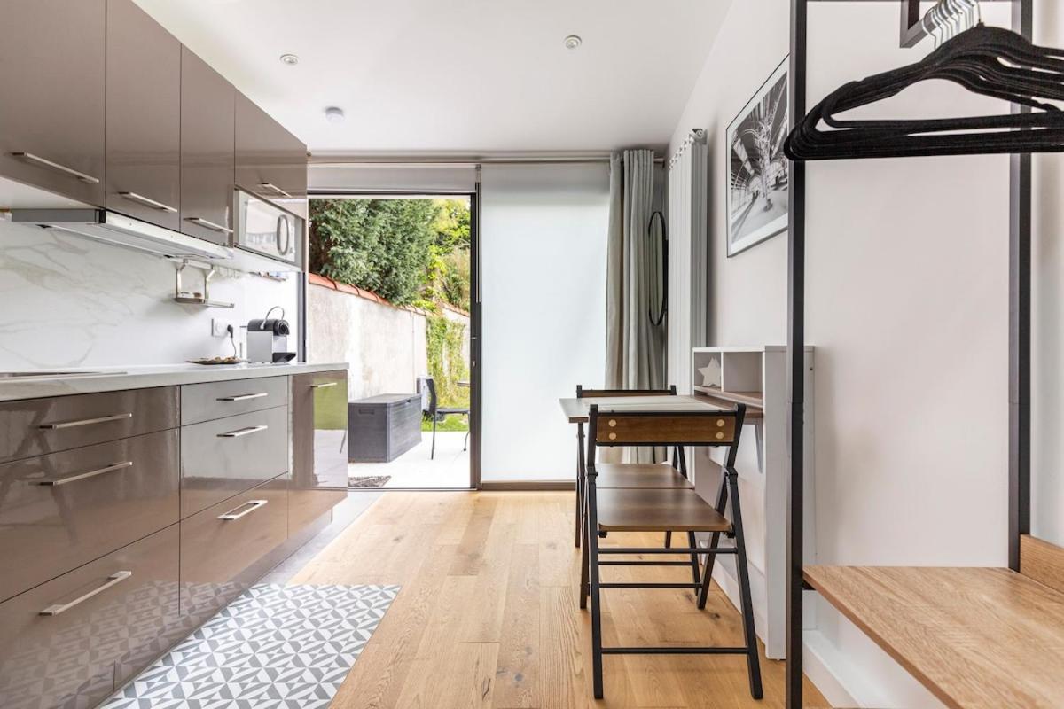 A Toutes Proximites Apartment